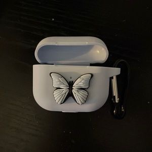 A blue AirPod 3 case